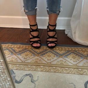 Jessica Simpson Black Wedges